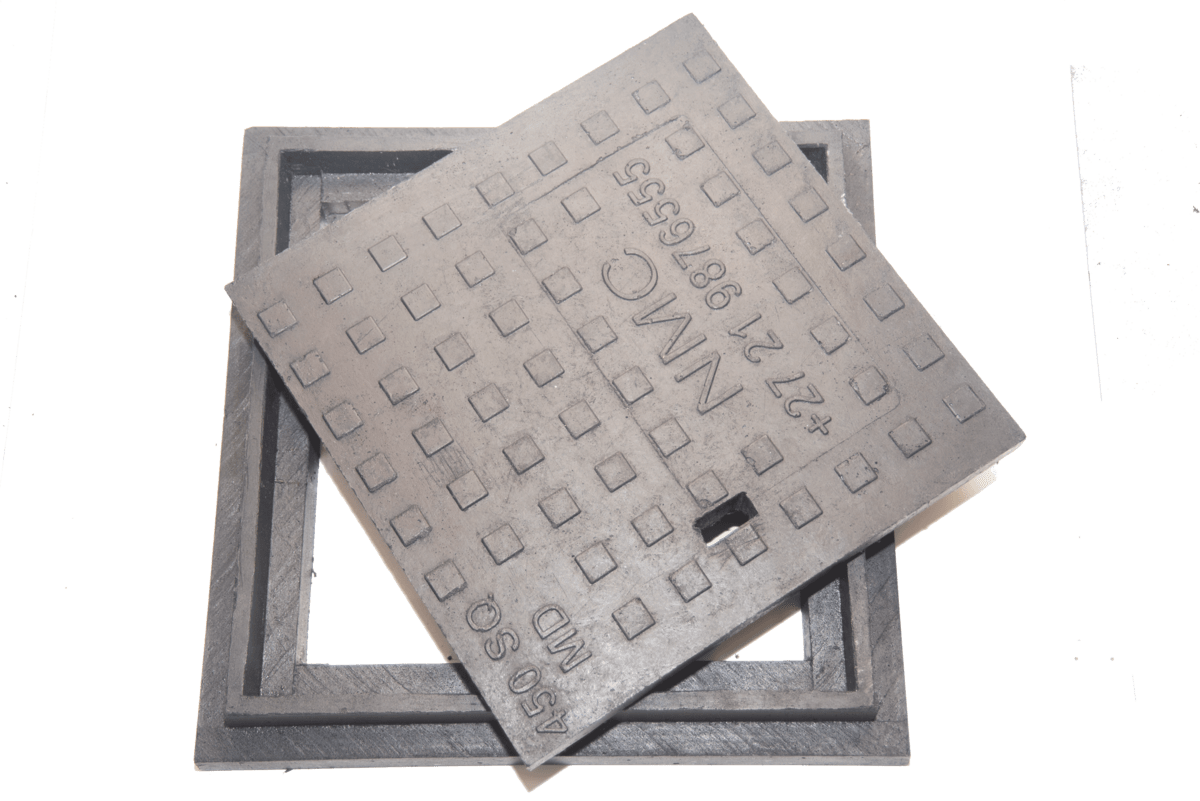 450 SQ Medium Duty Manhole Cover and Frame - Image 2